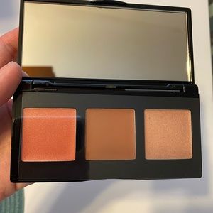 Laura Geller multitasking cream to powder trio